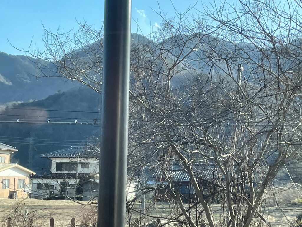 IMG 1462 1024x768 - 造園家の山歩き ― 冬の御前山、そして焼かれた尾根で学んだこと